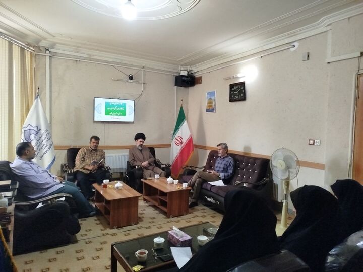 جلسه شورای اداری ستاد کانون های فرهنگی و هنری در زاهدان