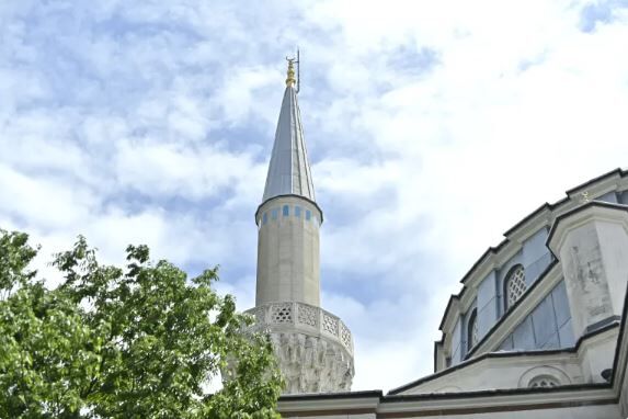 مسجدی در فوجیساوا که به میدان جدال بدل شد؛ شکاف هویتی در ژاپن نیازمند مهاجر