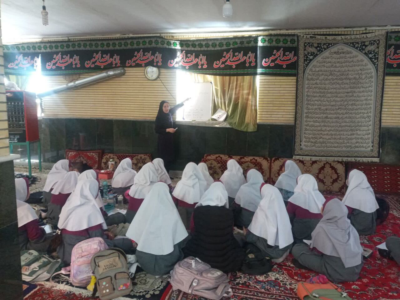 آغوش مسجد، گرمتر از کلاس درس؛ روایتی از ایثار معلمان جهادگر در خط مقدم جنگ تحمیلی