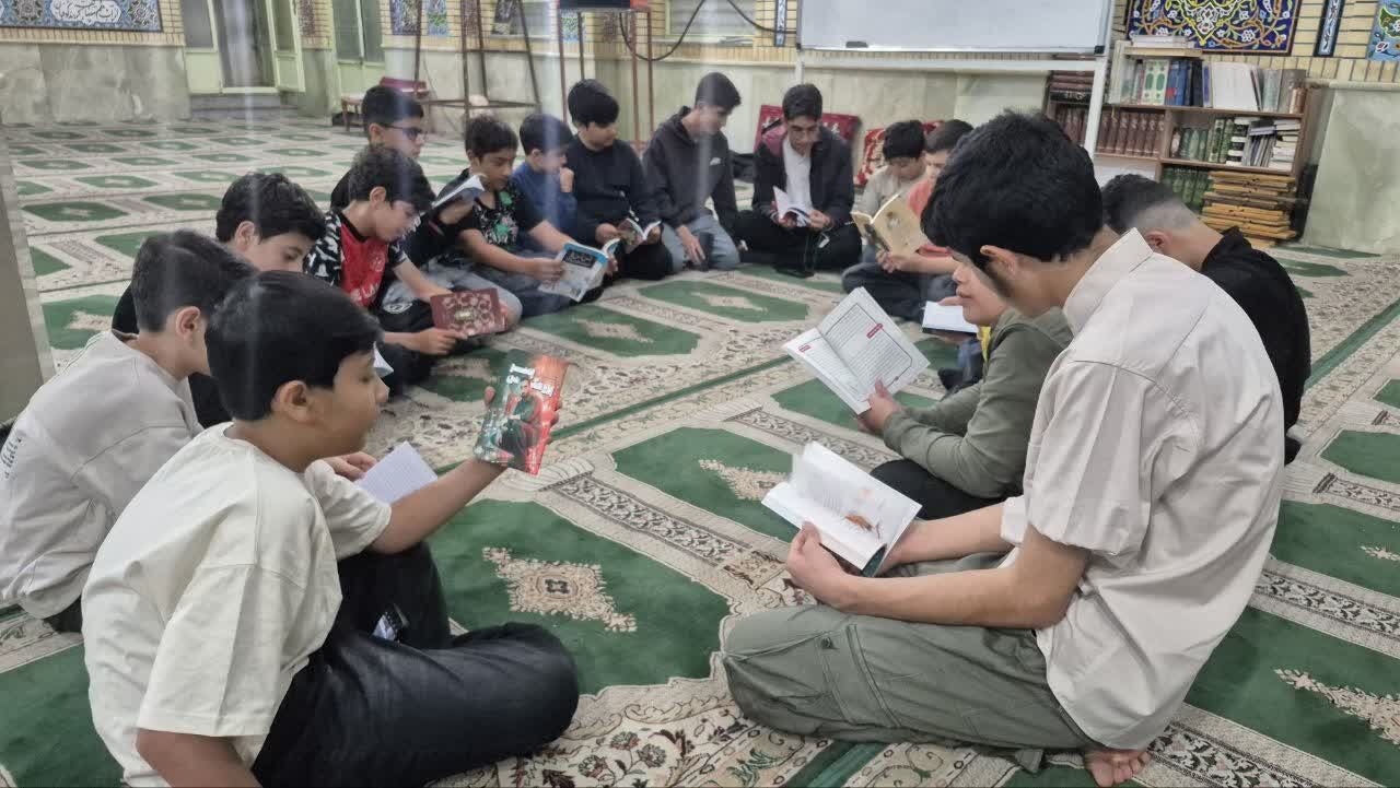 وقتی یک روحانی دل نوجوانان را با مسجد پیوند زد؛ شکوفایی شور فرهنگی در کانون «ضیافت» بروجن