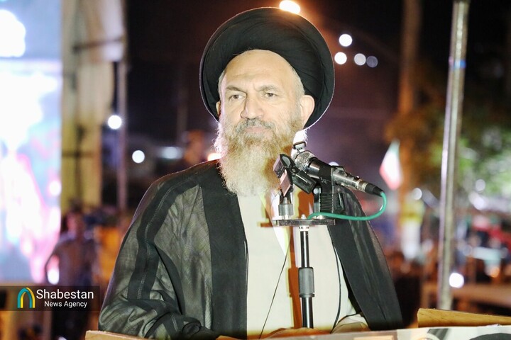 مسئولان هوشیارتر و بیدارتر برای مبارزه با فساد قیام کنند