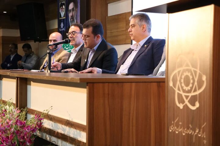 ظرفیت ۷۰۰ مگاواتی برق خورشیدی در مرکزی
