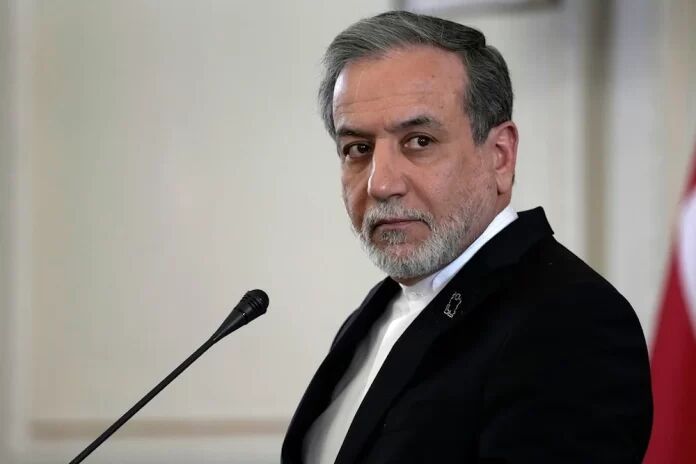 عراقچی: آمادگی ما برای دفاع از مردم‌ خود ۱۰۰۰ درصد است