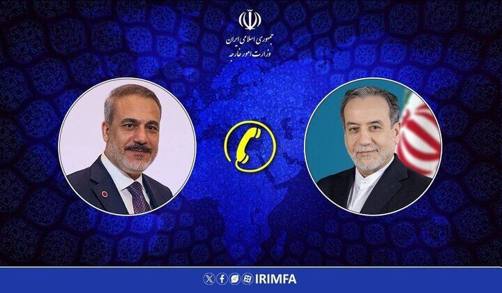 گفتگوی تلفنی وزیران امور خارجه ایران و ترکیه