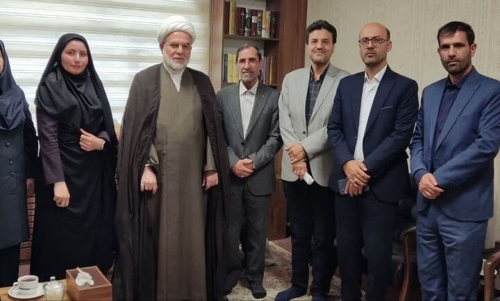 لزوم راه‌اندازی کافه‌کتاب در کردستان