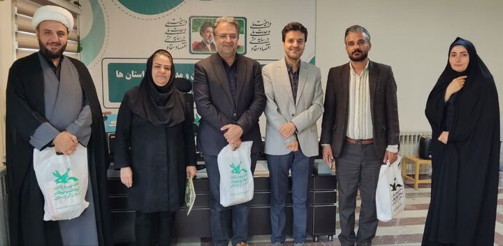 تجلیل از یادگاران شهدا در کانون پرورش فکری کودکان و نوجوانان