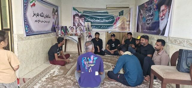 برپایی موکب اهل سنت در قلب تنگه هرمز/برگزاری آیین گرامیداشت رهبر شهید و شهدای دانش‌آموز شجره طیبه
