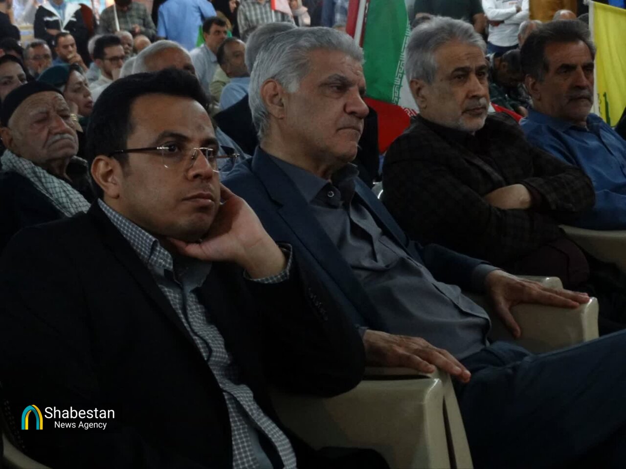 اجتماع باشکوه جامعه قرآنی کاشان در میدان شهید اردهال