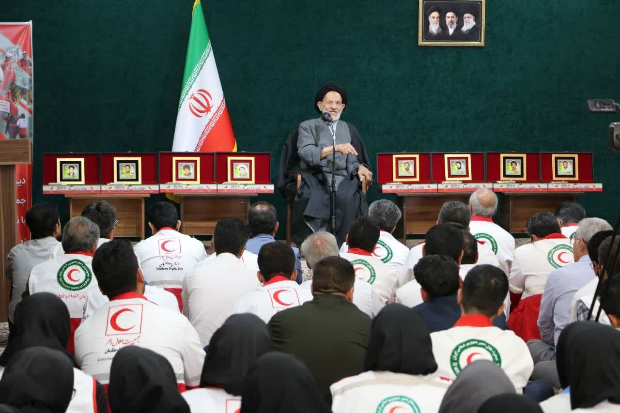 قدردانی امام جمعه بیرجند از تلاشهای امدادگران هلال احمر خراسان جنوبی