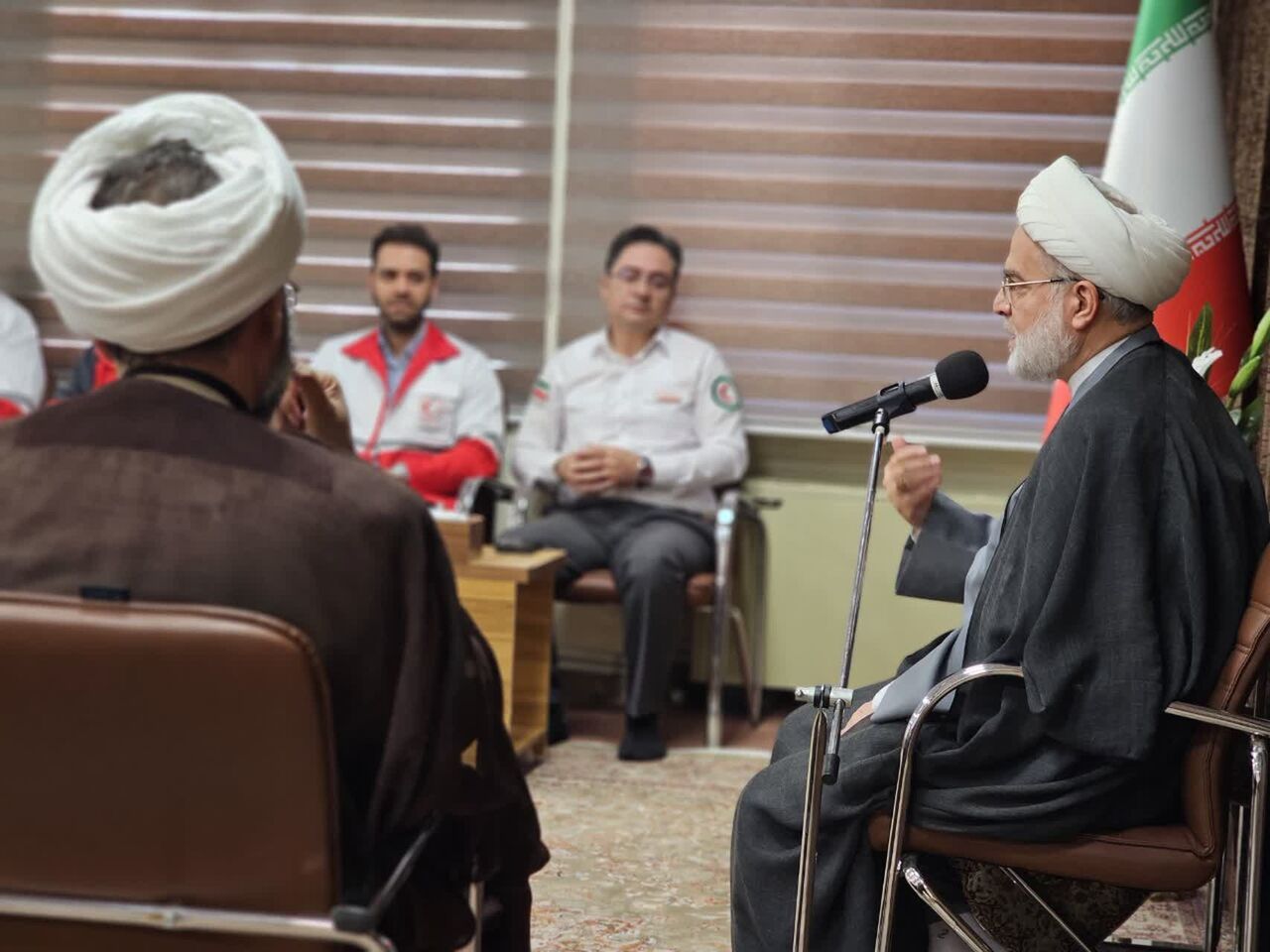 جنگ ۴۰ روزه اخیر آزمون بزرگ همدلی و ایثار ملت ایران