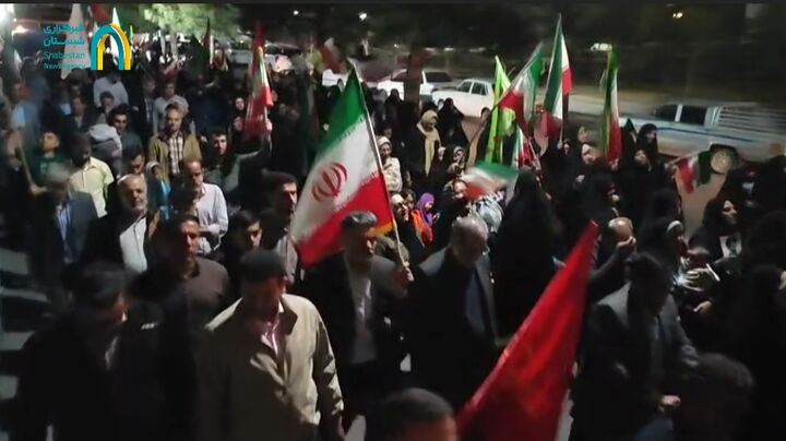 هفتادویکمین شب تجمع و راهپیمایی مردم شهرکرد