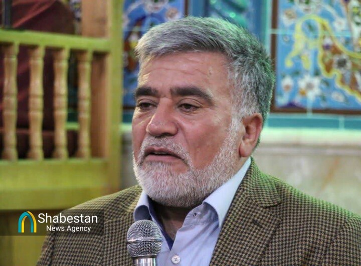 تکریم فرهنگیان در مسجد، پیوند نهاد تربیت و دین را تقویت می‌کند