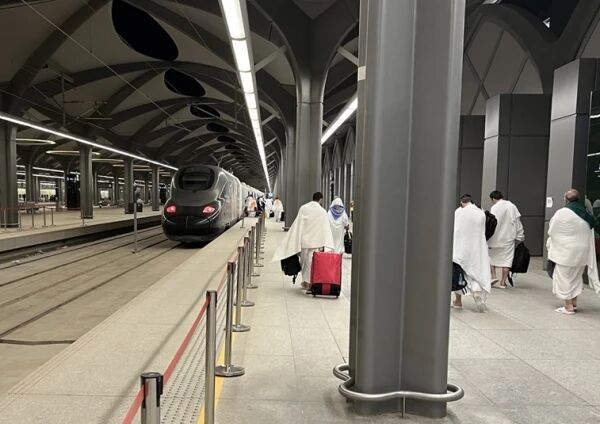 ورود بیش از ۲۲ هزار زائر ایرانی به سرزمین وحی