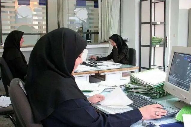 ادارات شهر تهران ملزم به کاهش ۳۰ درصدی مصرف برق شدند