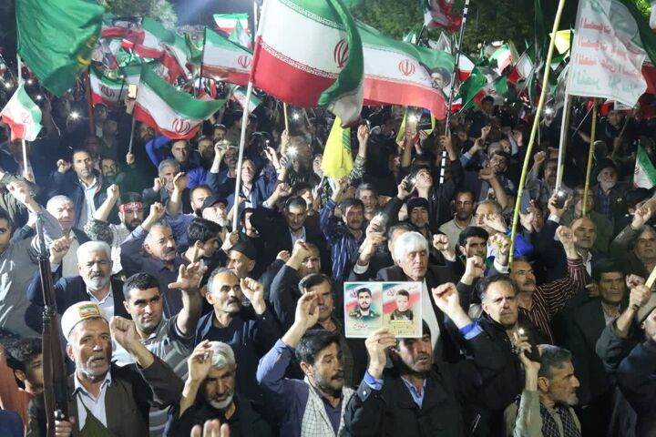 ایستادگی مردم غیور کوهدشت پای وطن
