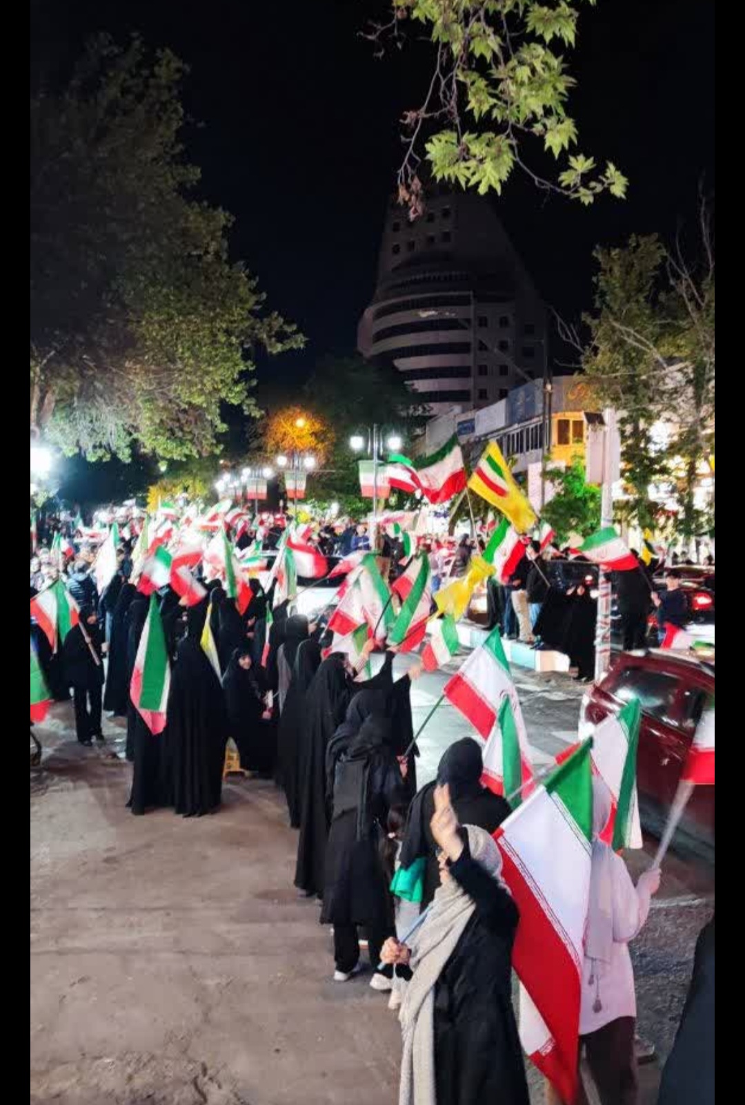 مسجد جامع قلهک؛ پایگاه عبادت  و ایستگاه مقاومت مردمی