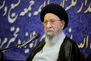 وحدت و تاب‌آوری کلید عبور ایران از فشارها و تهدیدها/ ائمه جمعه در خط مقدم امیدآفرینی قرار دارند