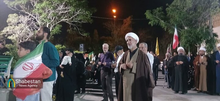 اجتماع مردمی حسینیه ایران در جوار شهید گمنام اراک