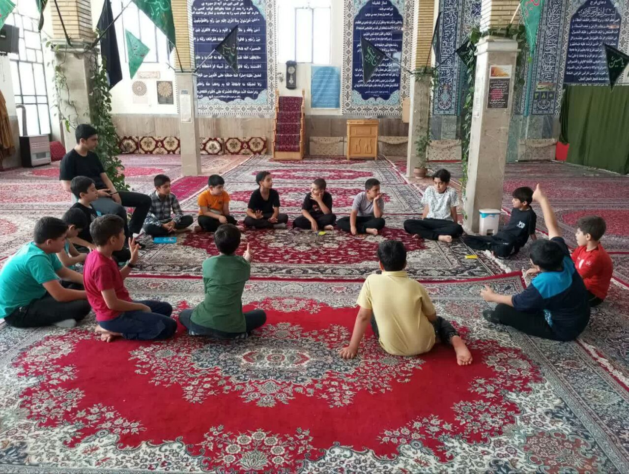 برگزاری کلاس‌های تقویتی در کانون فرهنگی هنری مسجد امیرالمومنین(ع)
