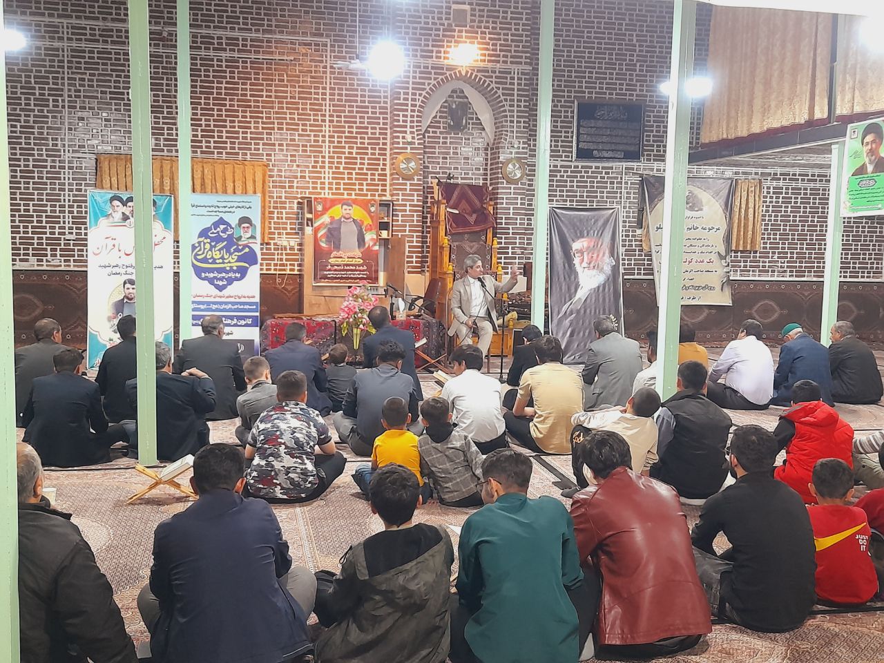 برگزاری محفل قرآنی با یاد شهدای جنگ رمضان در خوی