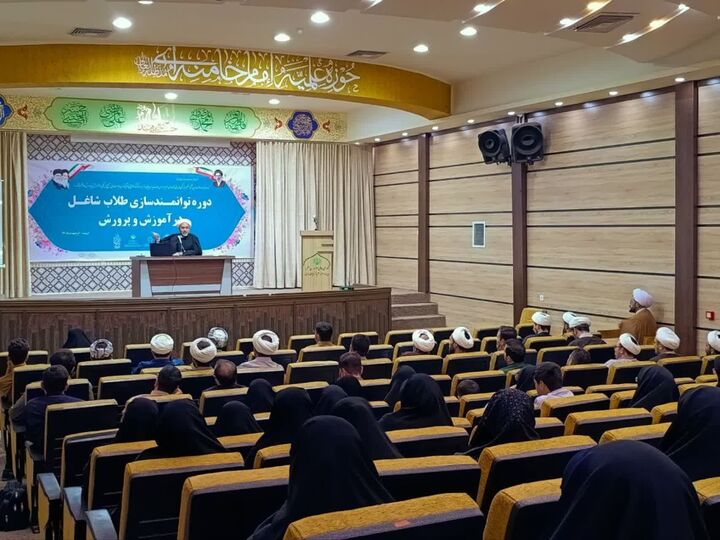 مهم‌ترین خوراک خیال انسان امروزی، رسانه است