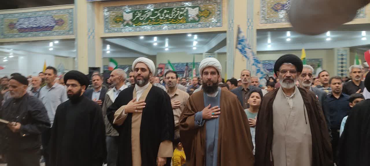نطنز، میزبان محفل نورانی انس با قرآن شد