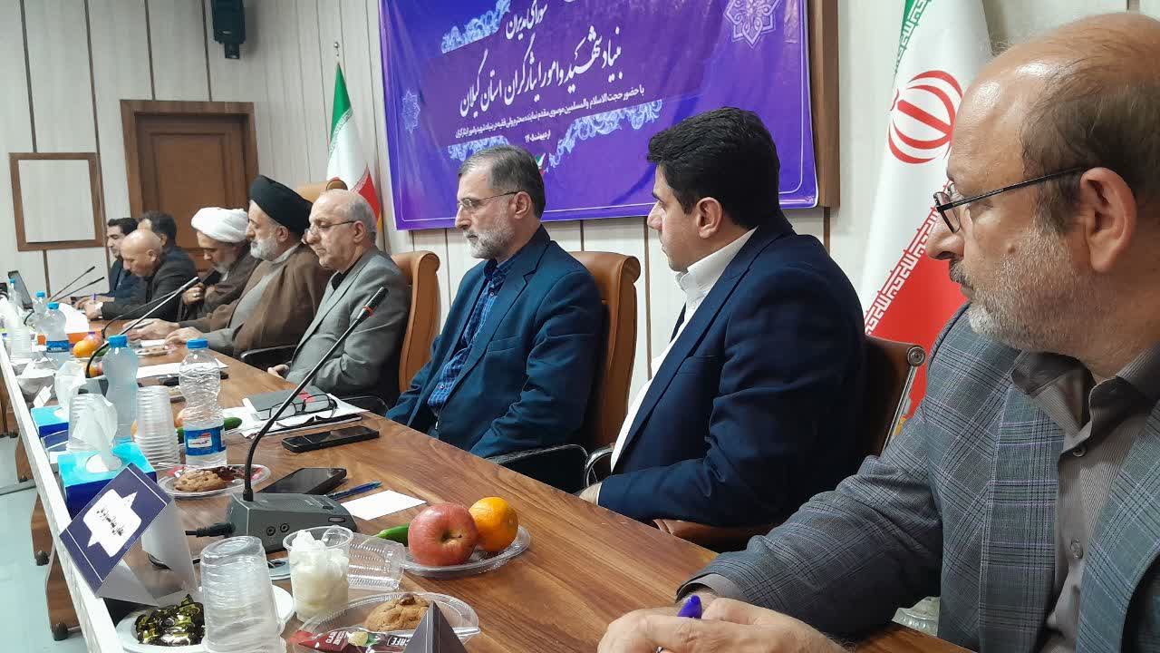 بنیاد شهید مدعیالعموم خانوادههای شهداست / جنگ رمضان تمام نشده است