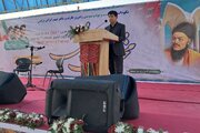 مختومقلی فراغی نماد وحدت و همبستگی اقوام است
