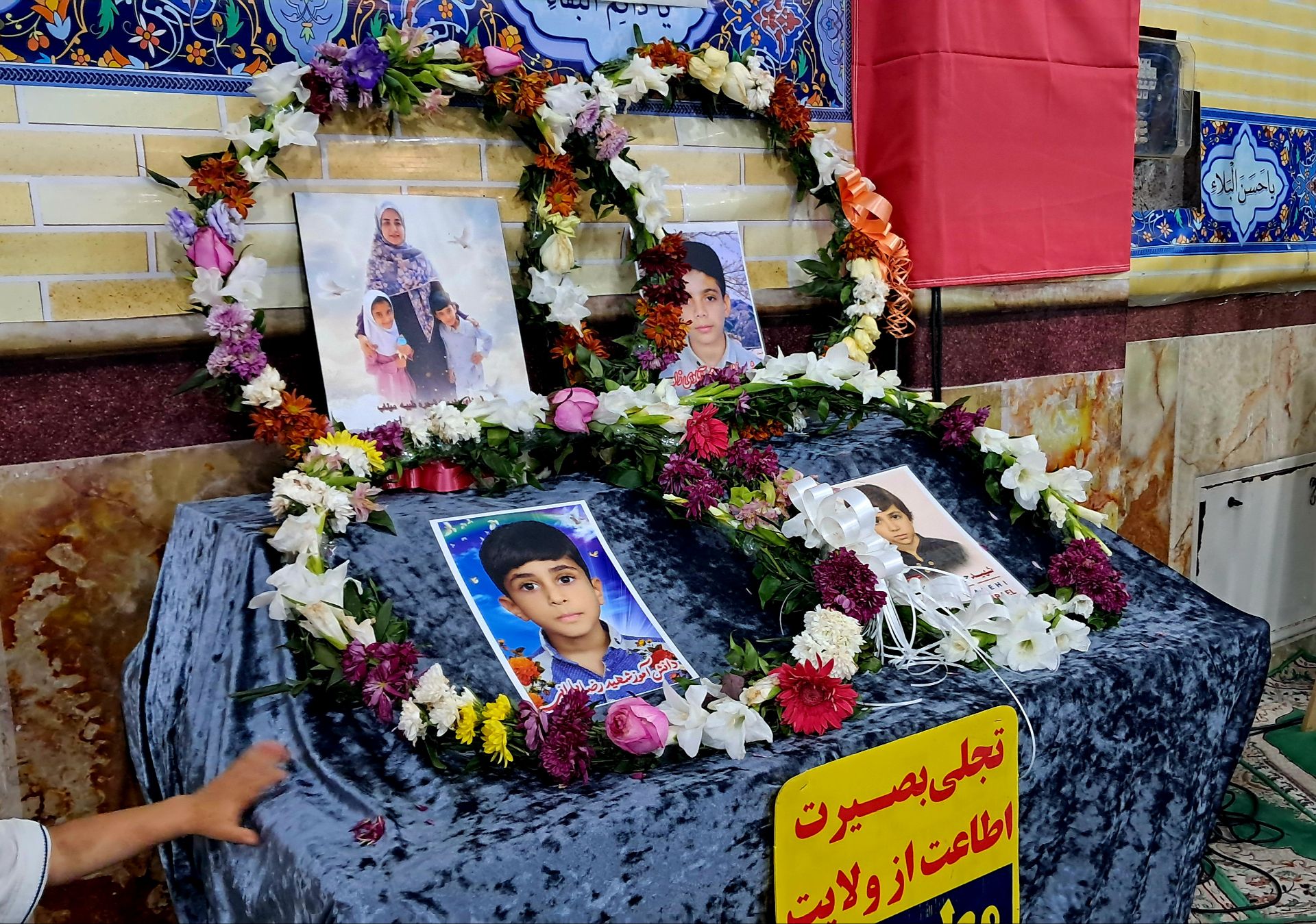 دنیا را سخت نگیرید که ازدواج برای جوانان سخت می‌شود / به سنت‌ها و ارزش‌ها پشت نکردیم