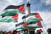 پرچم فلسطین بر فراز برج ایفل برافراشته شد