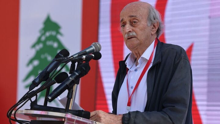 ولید جنبلاط: خلع سلاح حزب‌الله با زور غیرممکن است