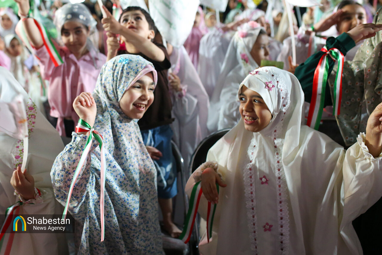 اولین جشن تشرف (تکلیف) کف خیابان