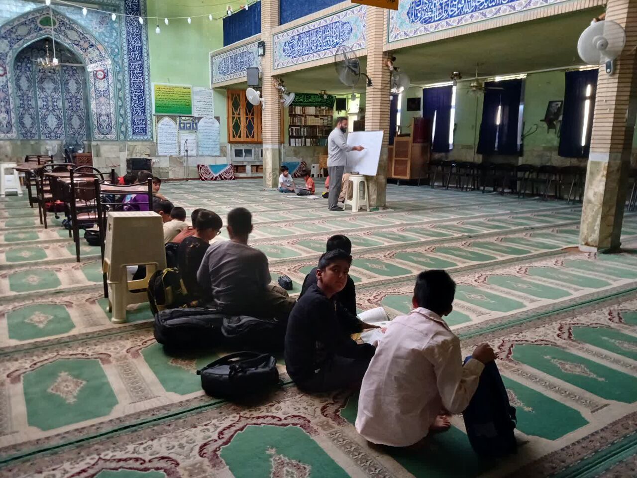 برگزاری کلاس‌های&nbsp;رفع اشکال و تقویتی درسی در مسجد صاحب الزمان(عج) سمنان