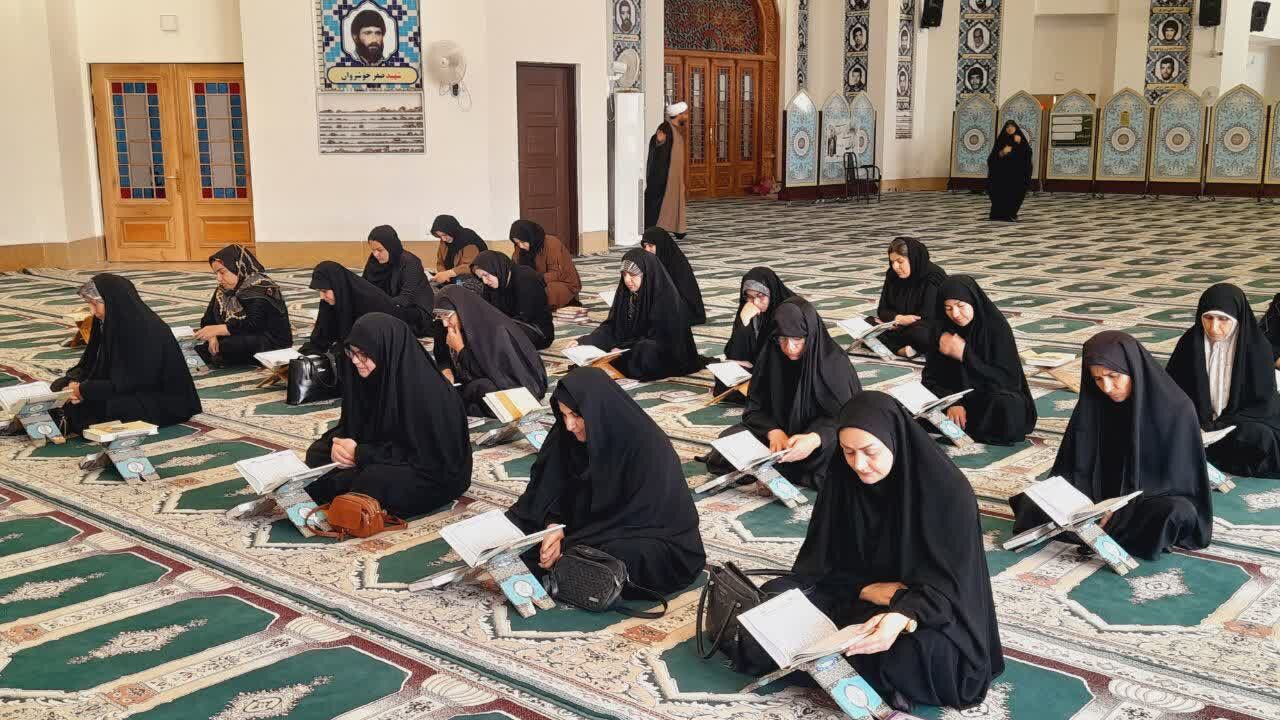 برگزاری کرسی هفتگی تلاوت و تفسیر قرآن کریم در سرپلذهاب