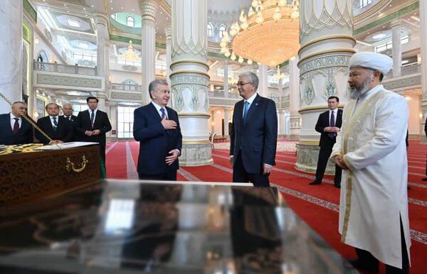 هدیه ازبکستان به قزاقستان؛ افتتاح مسجد جامع جدید در ترکستان