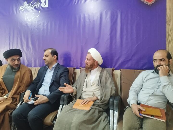 «نشست قرارگاه مساجد دنا؛ فرصت همدلی و همفکری برای توسعه فعالیت‌های مسجدی»