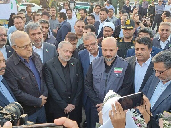 کلنگ «مجتمع‌های آموزشی شجره طیبه» در میناب بر زمین زده شد