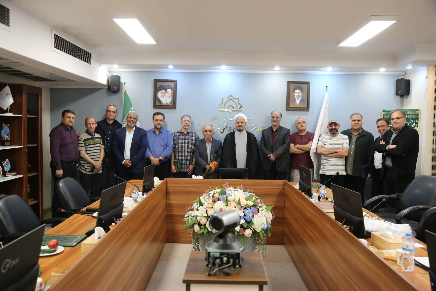 مساجد را به کانون شناسایی استعدادهای هنری نوجوانان تبدیل کنیم