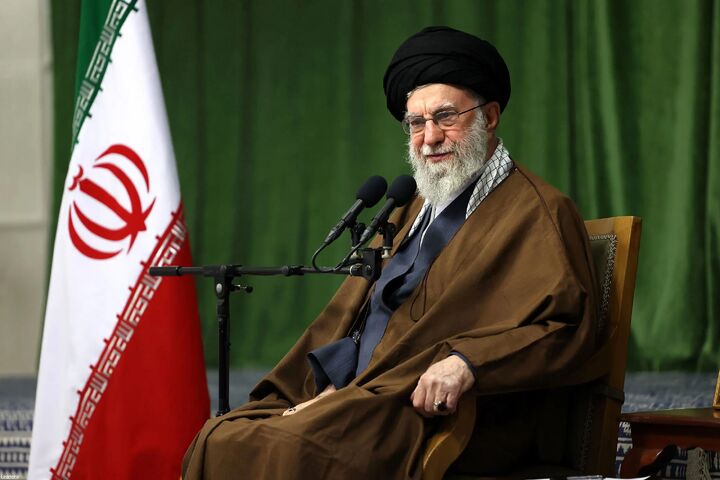 «خانواده تیبو»؛ رمانی که رهبر شهید آن را «قوی» توصیف کرد