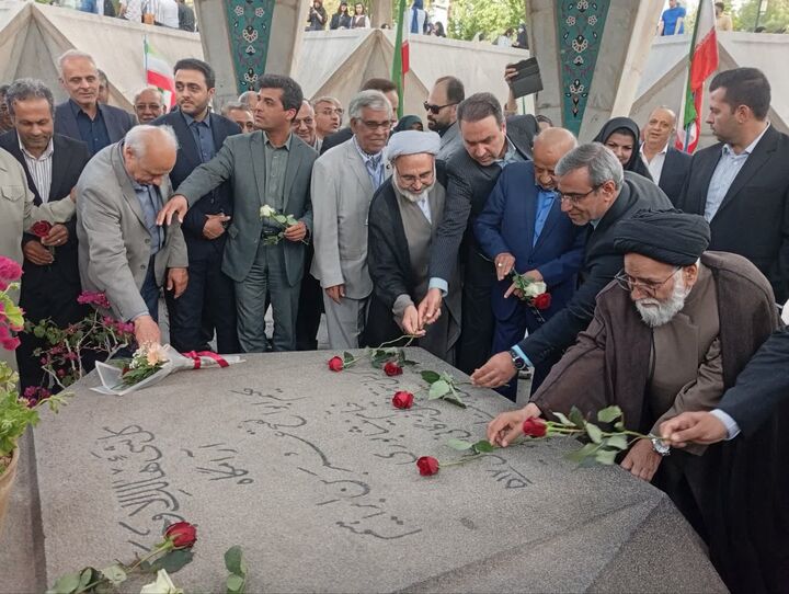 گلباران مقبره خیام نیشابوری