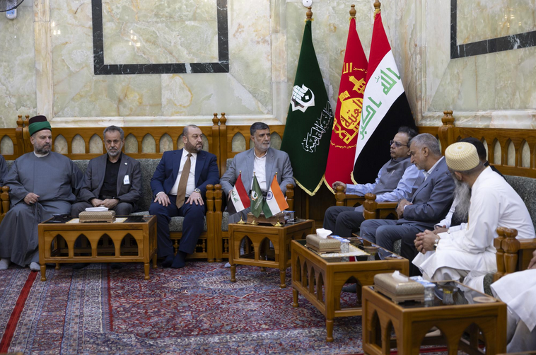 تشرف سفیر هند به آستان مقدس حضرت عباس(ع)+ عکس