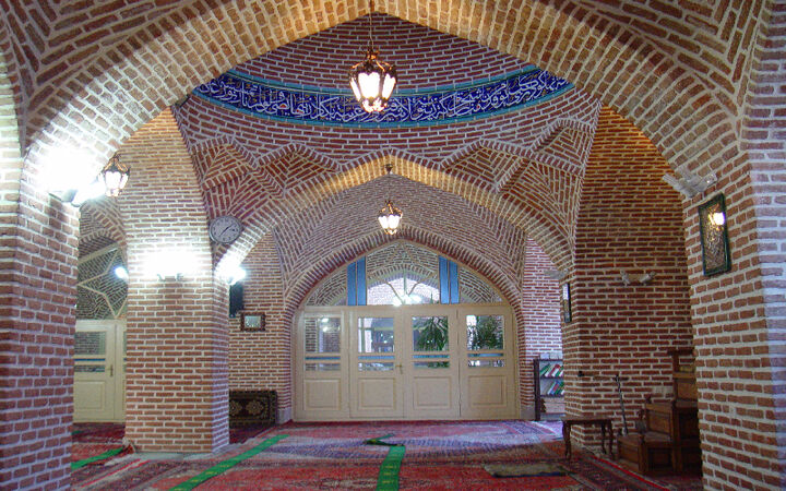 فعالیت کتابخانه مسجد استاد و شاگرد تبریز در عرصه علمی فرهنگی