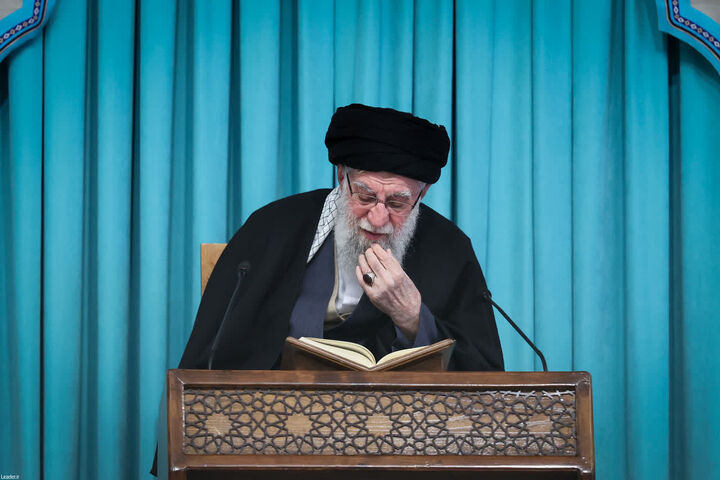 فراخوان خاطره نگاشت‌های قرآنی از رهبر شهید انقلاب اسلامی