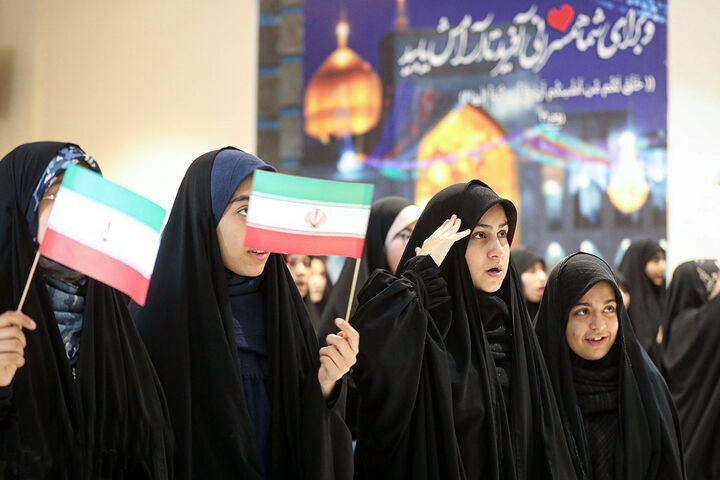 دختیژن؛ وقتی دختران مشهد نفسِ ایستادگی می‌شوند