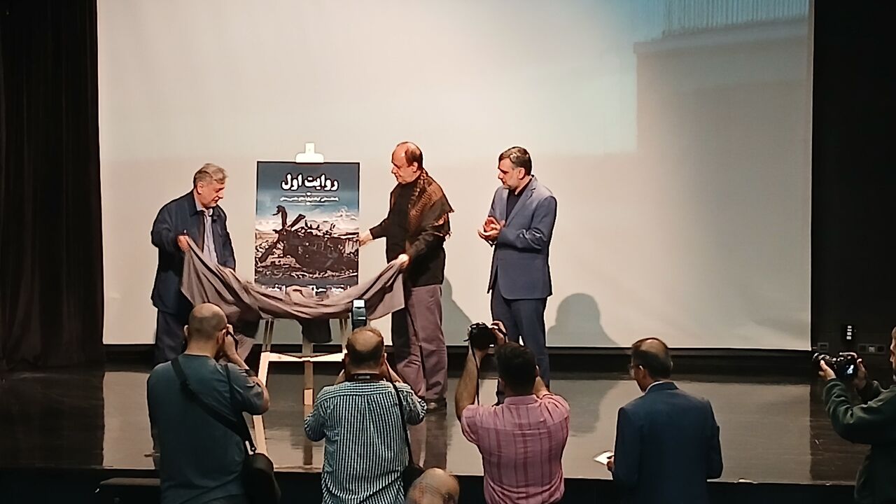 رهبر شهید ما با  روایت آشنا بود/ جایگاه قرآن و رمان در زندگی قائد شهید