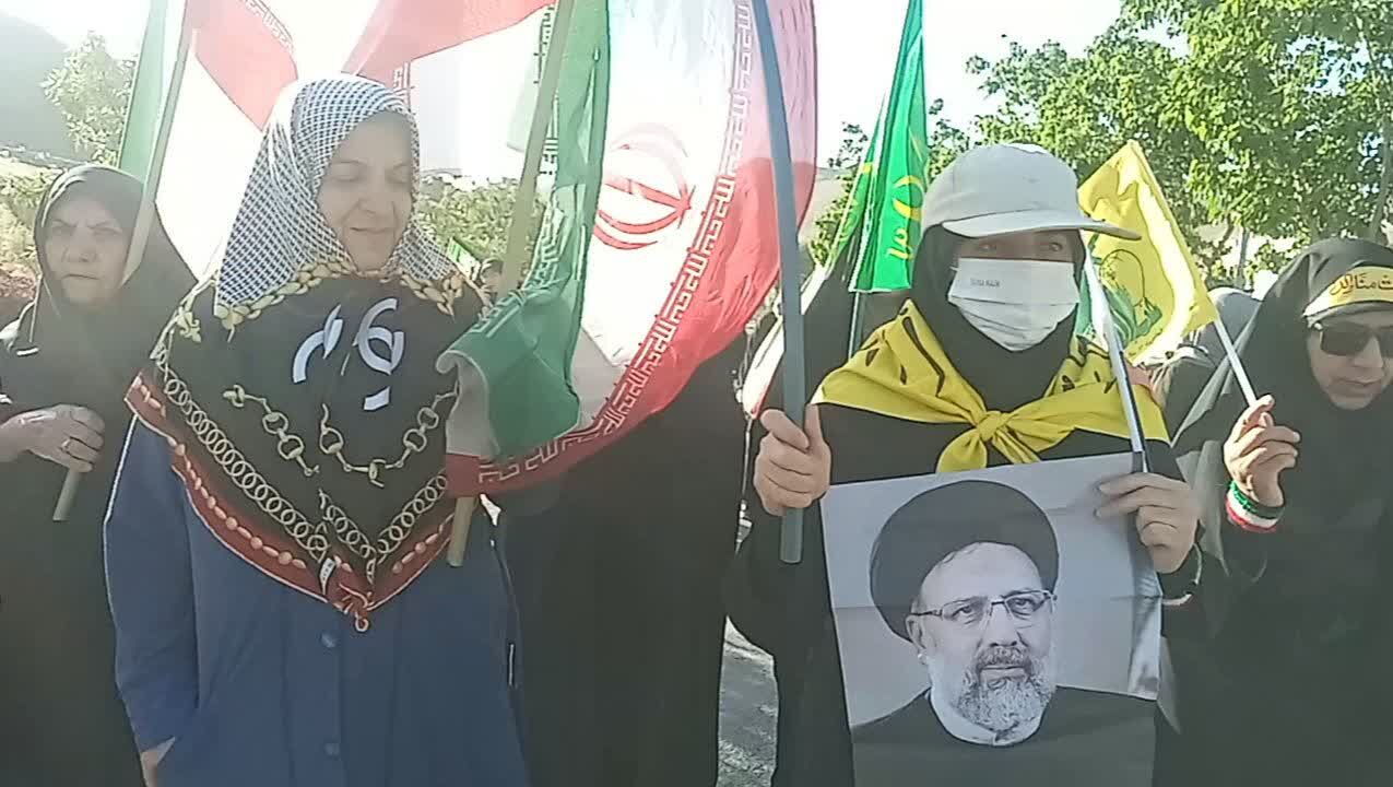 پیادهروی «جاماندگان از قافله خدمت» در سوگ شهید جمهور؛ از مسجد حجت ابن الحسن(عج) تا سردشت