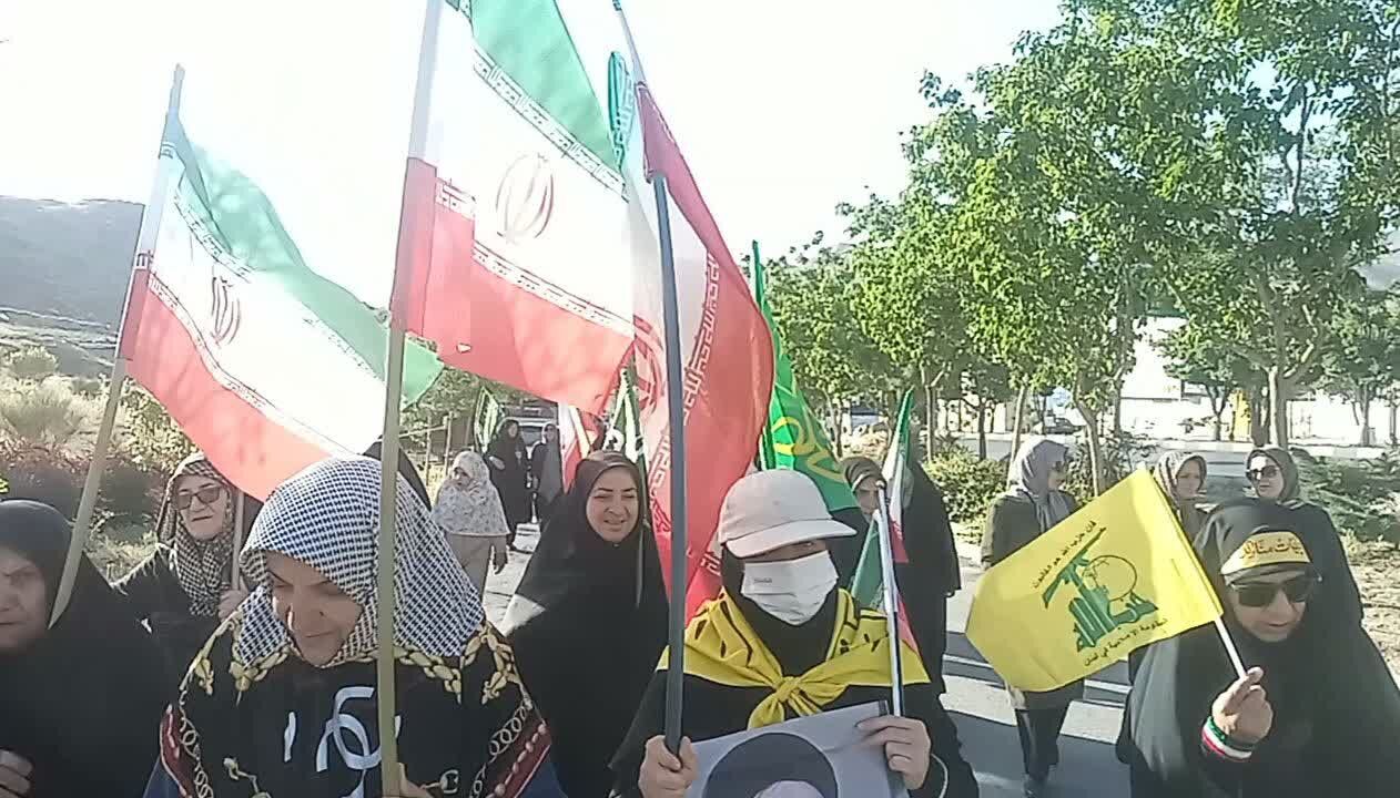 پیادهروی «جاماندگان از قافله خدمت» در سوگ شهید جمهور؛ از مسجد حجت ابن الحسن(عج) تا سردشت