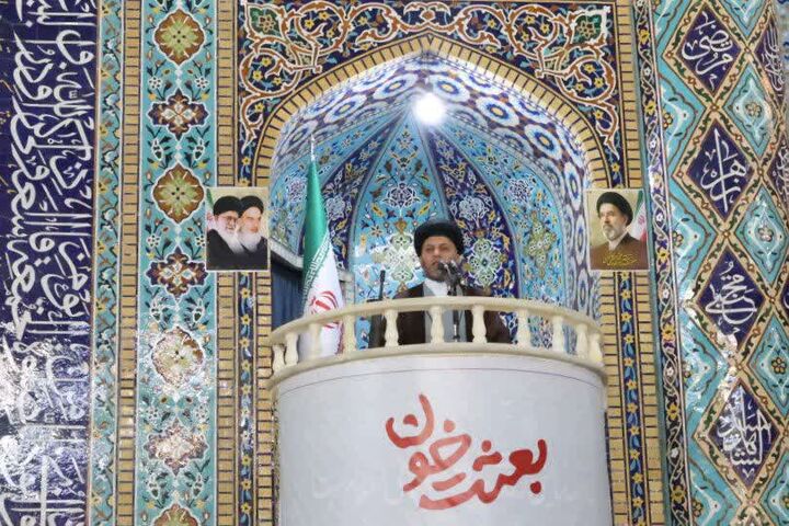 اعتماد به استکبار، جز خسارت برای ملت‌ها ثمره‌ای ندارد