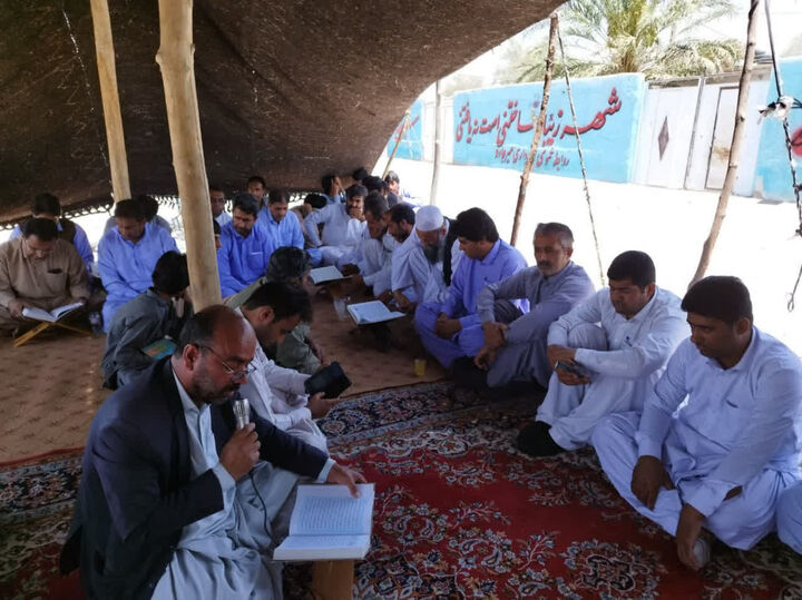 محفل انس با قرآن در میرجاوه برگزار شد