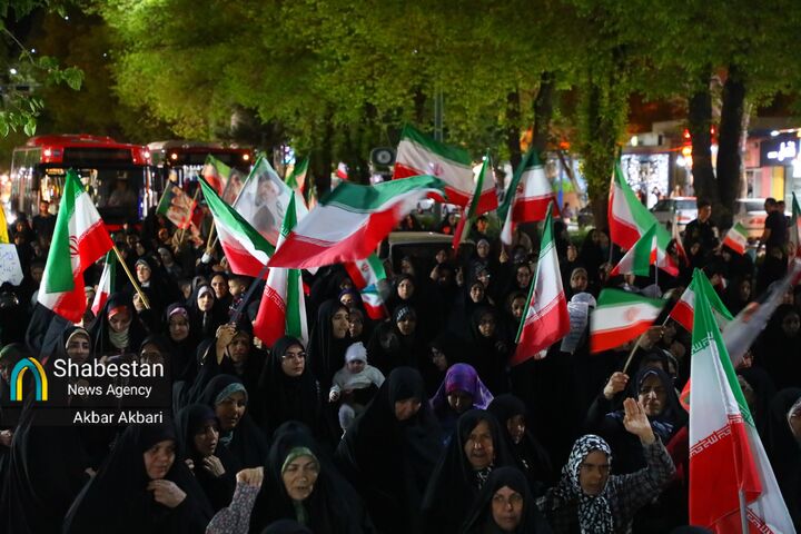 قیام مردم بام ایران در شب هشتادوسوم